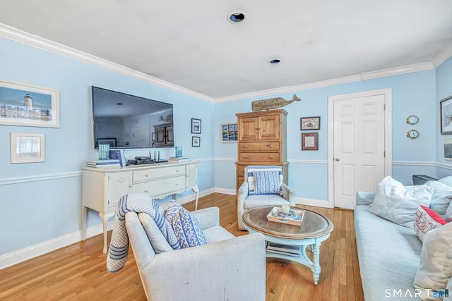 60 Clinton Avenue, Westport, CT 06880