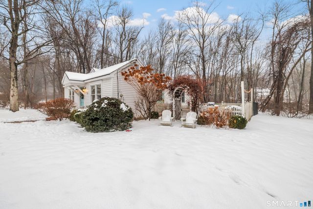 60 Clinton Avenue, Westport, CT 06880