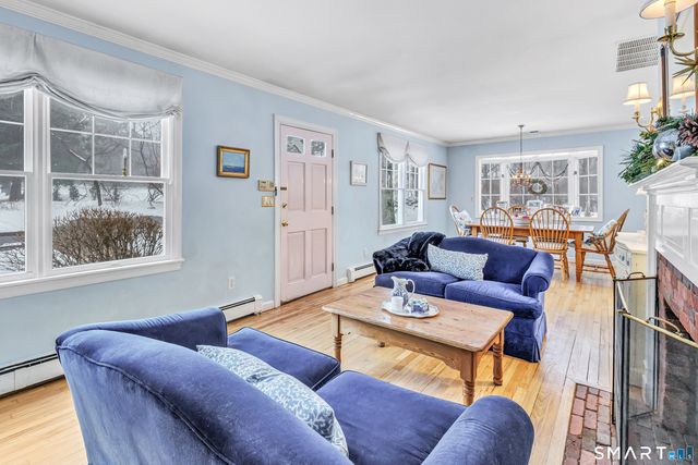 60 Clinton Avenue, Westport, CT 06880