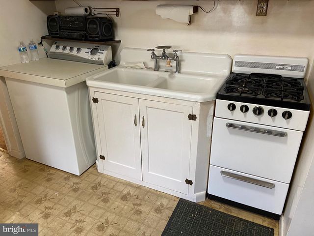 900 WADE AVE, Rockville, MD 20851
