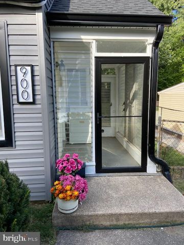 900 WADE AVE, Rockville, MD 20851