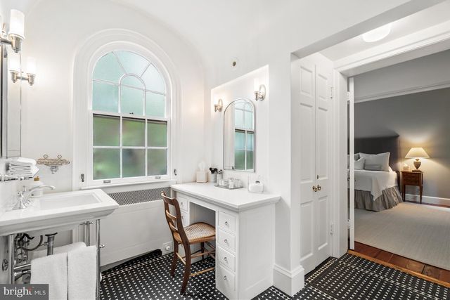 1671 31ST ST NW, Washington, DC 20007