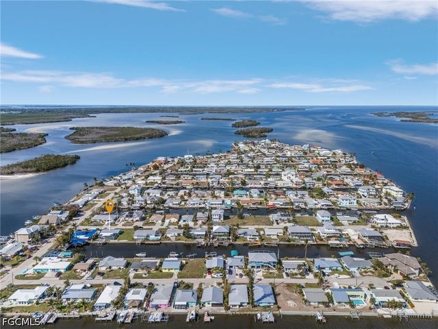 2709 Clyde ST, Matlacha, FL 33993