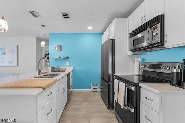 2709 Clyde ST, Matlacha, FL 33993