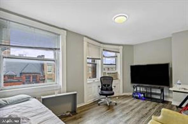 1115 N CALVERT ST, Baltimore, MD 21202