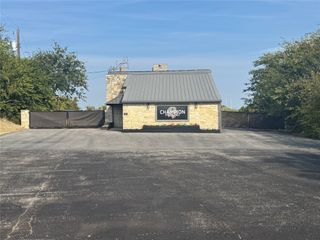 1806 W Pearl Street, Granbury, TX 76048