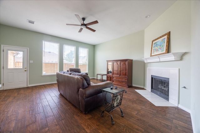 1511 Fallcreek Court, Allen, TX 75002