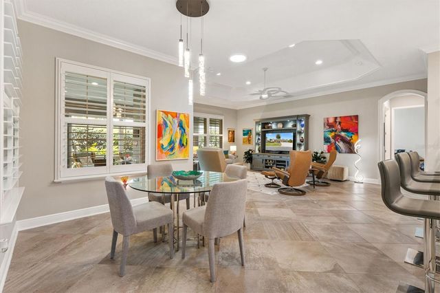 984 IRON OAK WAY, The Villages, FL 32163