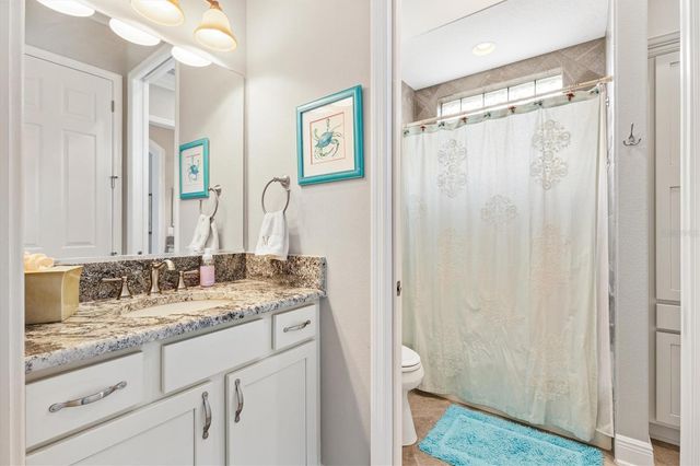 984 IRON OAK WAY, The Villages, FL 32163