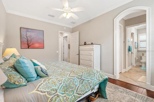 984 IRON OAK WAY, The Villages, FL 32163