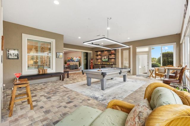 984 IRON OAK WAY, The Villages, FL 32163