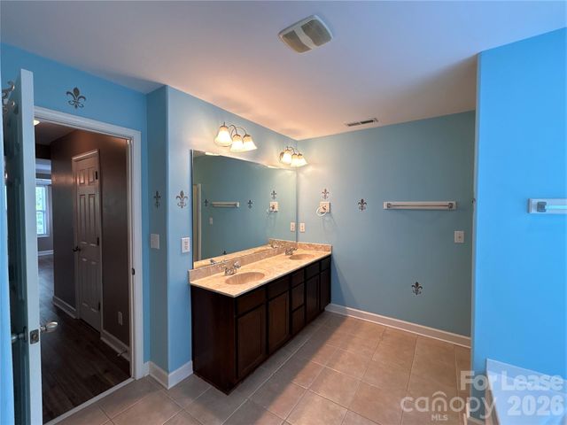 4406 Overbecks Lane, Waxhaw, NC 28173