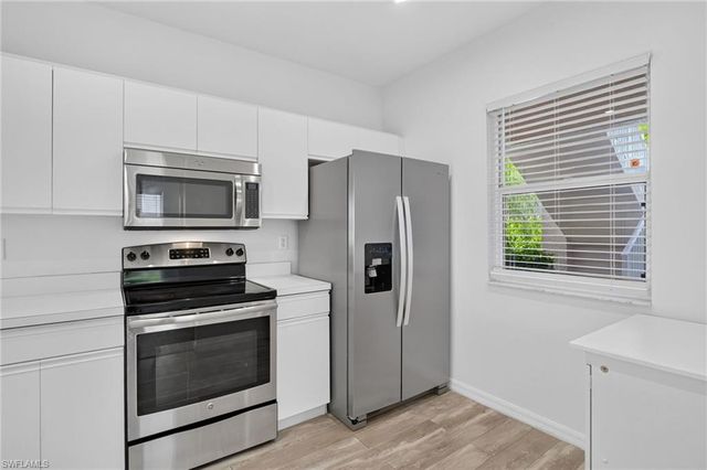 328 Bradstrom CIR E101, Naples, FL 34113