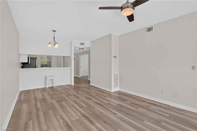 328 Bradstrom CIR E101, Naples, FL 34113