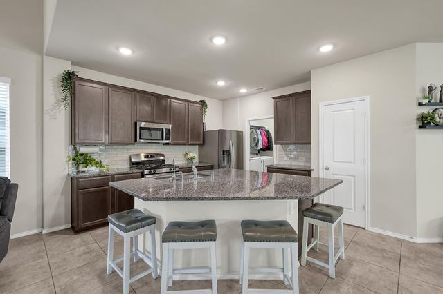 2811 Wilde Redbud Lane, Conroe, TX 77385