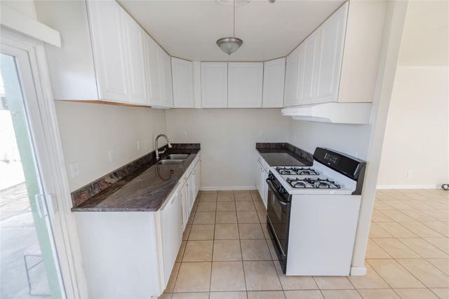 5801 Wellington DR A, Austin, TX 78723