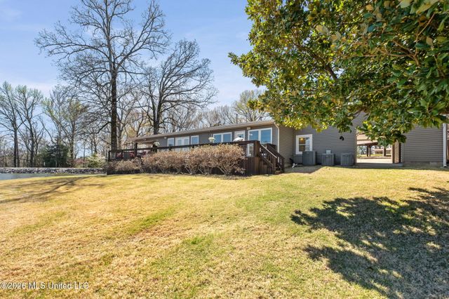 7300 W Shahkoka Drive, Olive Branch, MS 38654