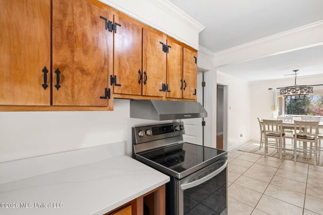 7300 W Shahkoka Drive, Olive Branch, MS 38654