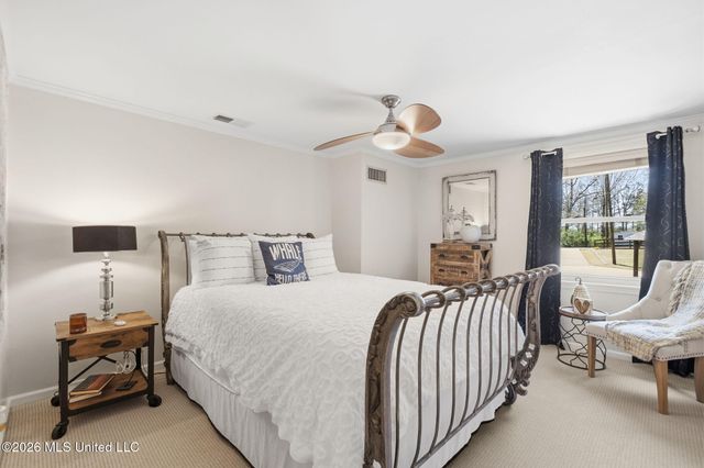 7300 W Shahkoka Drive, Olive Branch, MS 38654