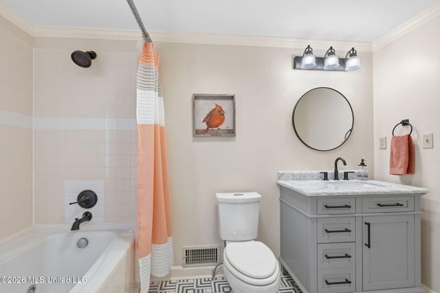 7300 W Shahkoka Drive, Olive Branch, MS 38654