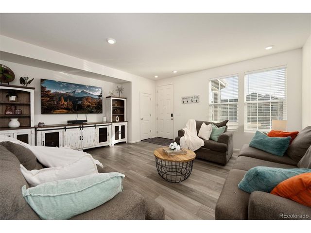 4605 Meadow Dr, Dacono, CO 80514