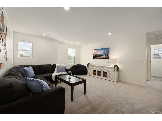 4605 Meadow Dr, Dacono, CO 80514