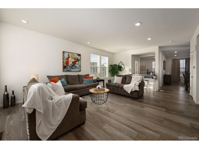 4605 Meadow Dr, Dacono, CO 80514