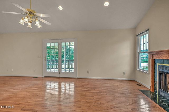 25287 Whiteridge Drive, Abingdon, VA 24211
