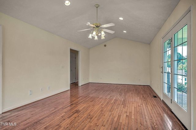 25287 Whiteridge Drive, Abingdon, VA 24211
