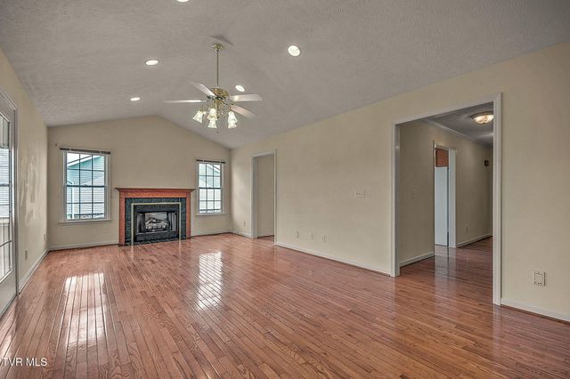 25287 Whiteridge Drive, Abingdon, VA 24211