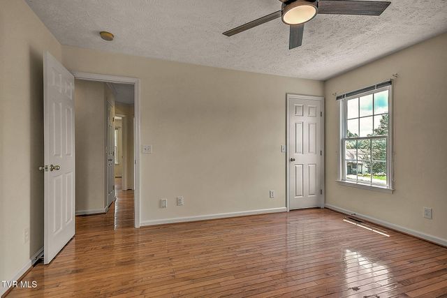 25287 Whiteridge Drive, Abingdon, VA 24211