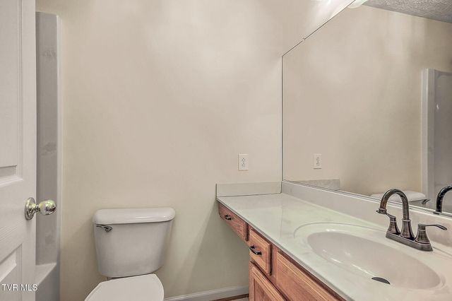 25287 Whiteridge Drive, Abingdon, VA 24211