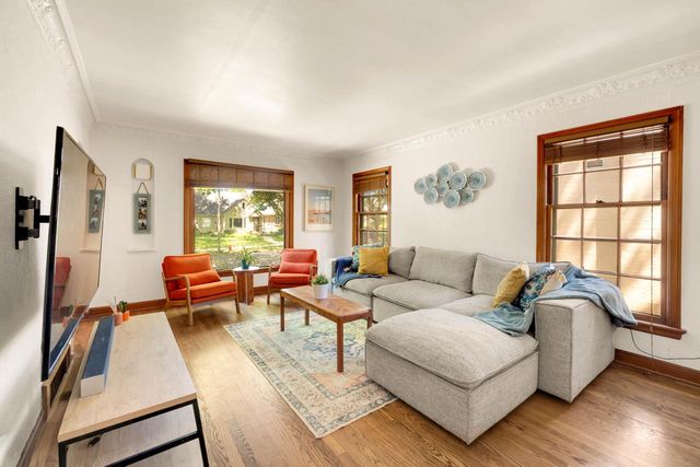 7841 W Lorraine PLACE, Milwaukee, WI 53222