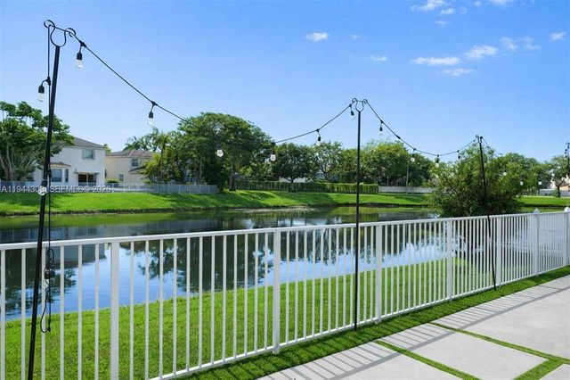 3038 Marion Ave, Margate, FL 33063