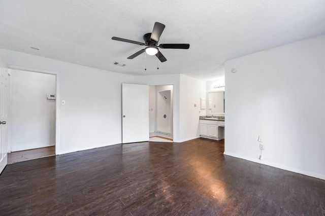16238 Sierra Grande Drive, Houston, TX 77083