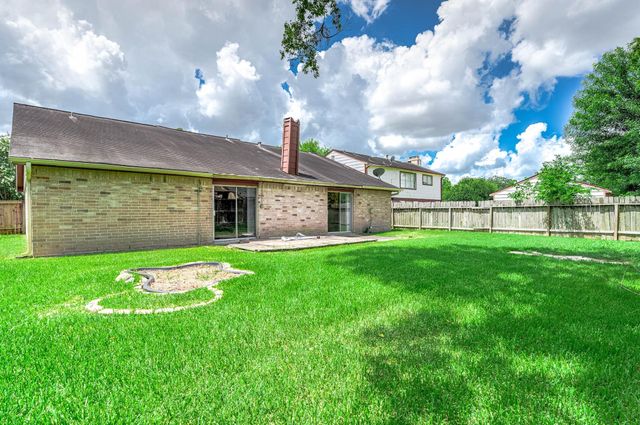 16238 Sierra Grande Drive, Houston, TX 77083