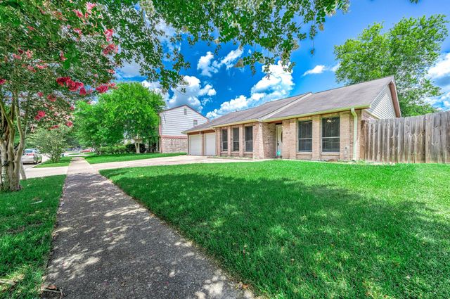 16238 Sierra Grande Drive, Houston, TX 77083