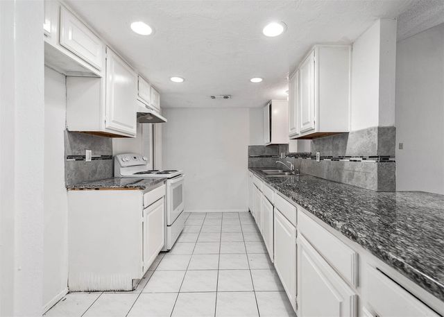 16238 Sierra Grande Drive, Houston, TX 77083