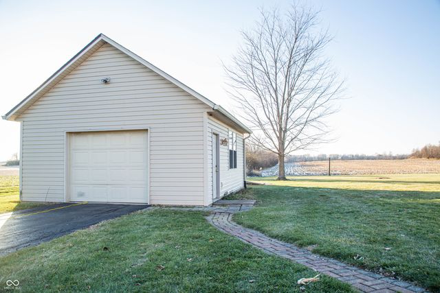 4014 N Centerline Road, Franklin, IN 46131