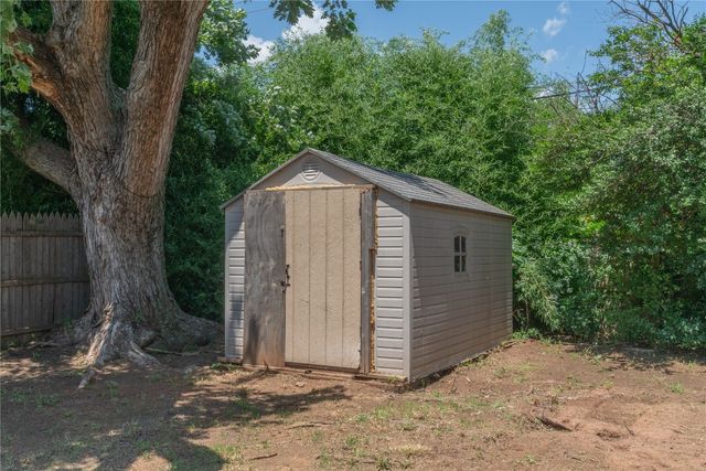 617 W Silver Meadow Drive, Oklahoma City, OK 73110