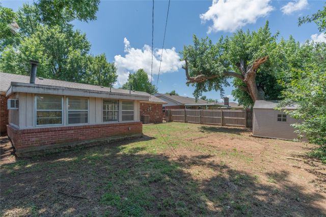 617 W Silver Meadow Drive, Oklahoma City, OK 73110