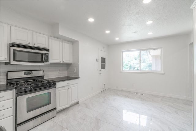 617 W Silver Meadow Drive, Oklahoma City, OK 73110