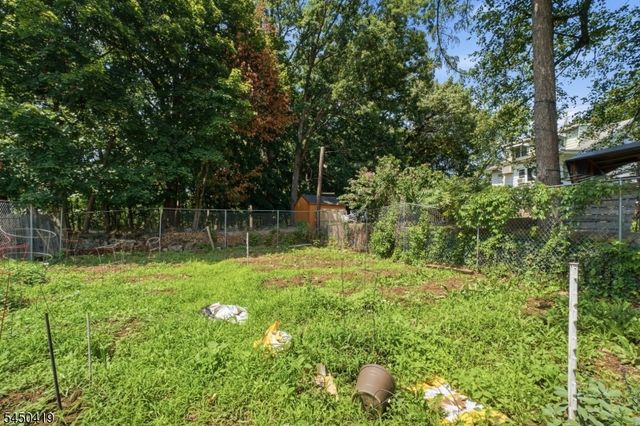 51 N 17Th St, Prospect Park Boro, NJ 07508