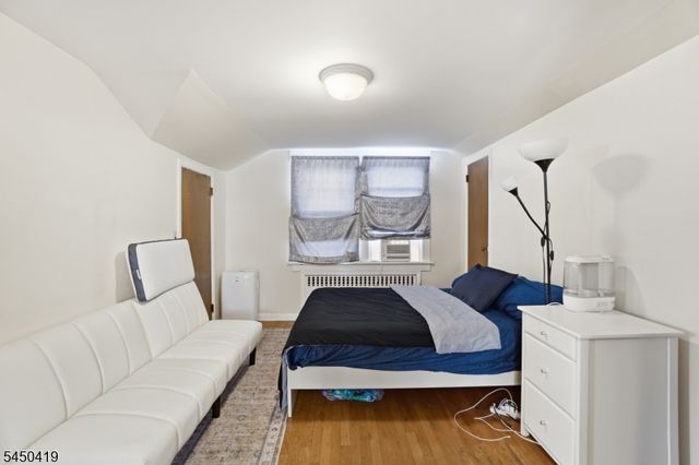 51 N 17Th St, Prospect Park Boro, NJ 07508