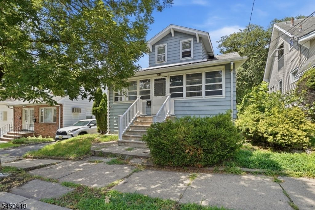 51 N 17Th St, Prospect Park Boro, NJ 07508