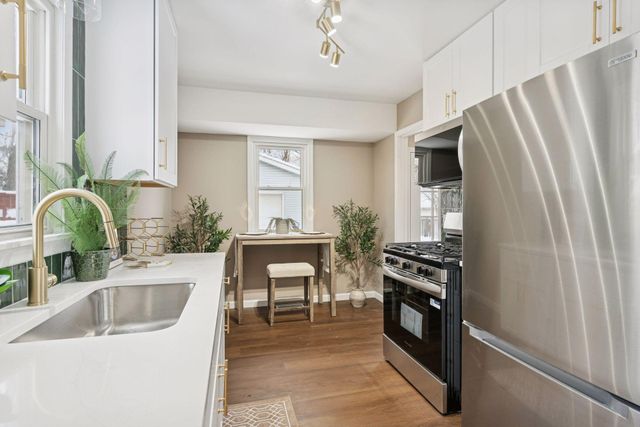 4949 Welcome Avenue N, Crystal, MN 55429