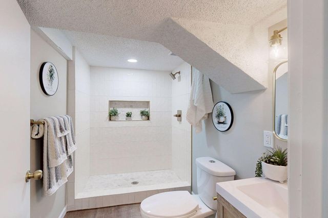 4949 Welcome Avenue N, Crystal, MN 55429