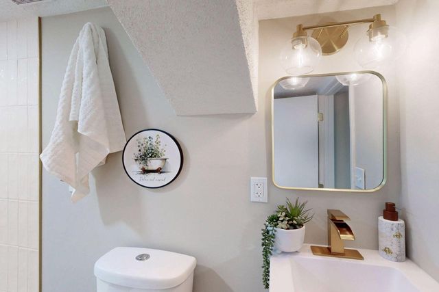 4949 Welcome Avenue N, Crystal, MN 55429