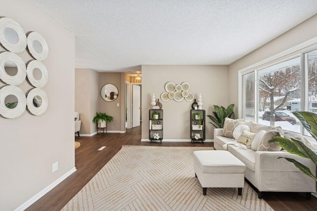 4949 Welcome Avenue N, Crystal, MN 55429