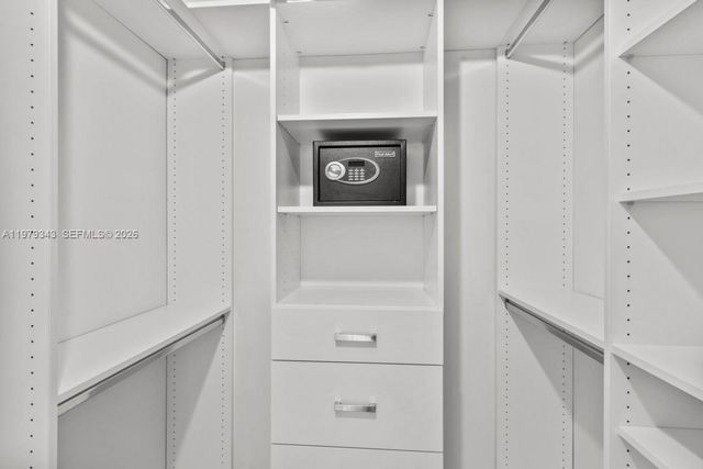 110 Washington Ave 1411, Miami Beach, FL 33139